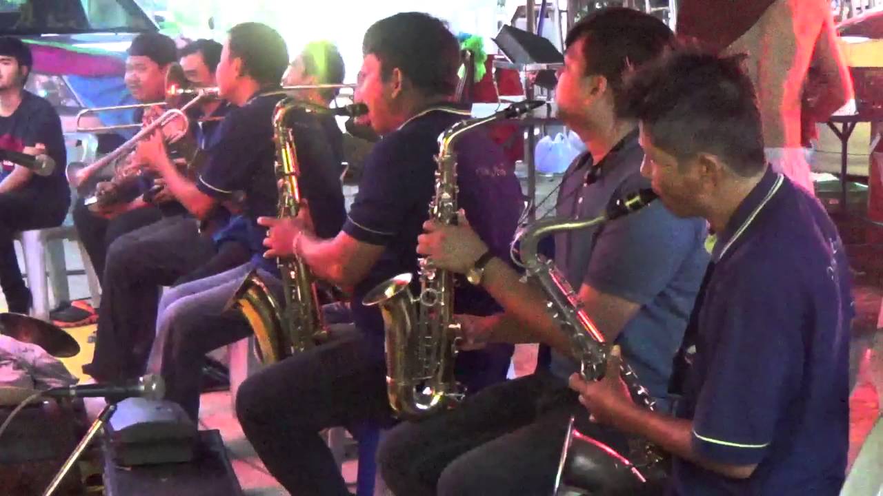 บรรเลงช่วงเช้ามืด โชว์เดี่ยว อนุรักษ์เพลงเก่าๆๆ