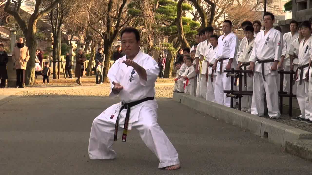 【新極真会】2013年鏡開き稽古・奉納演武型 SHINKYOKUSHINKAI KARATE