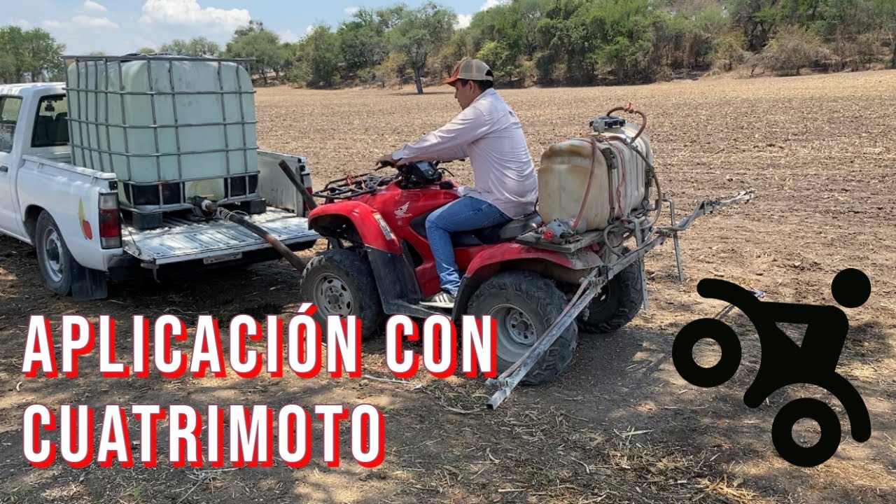 Aplicación de sellador con cuatrimoto en el campo 100 litros por hectárea en cultivo de maíz 🌽