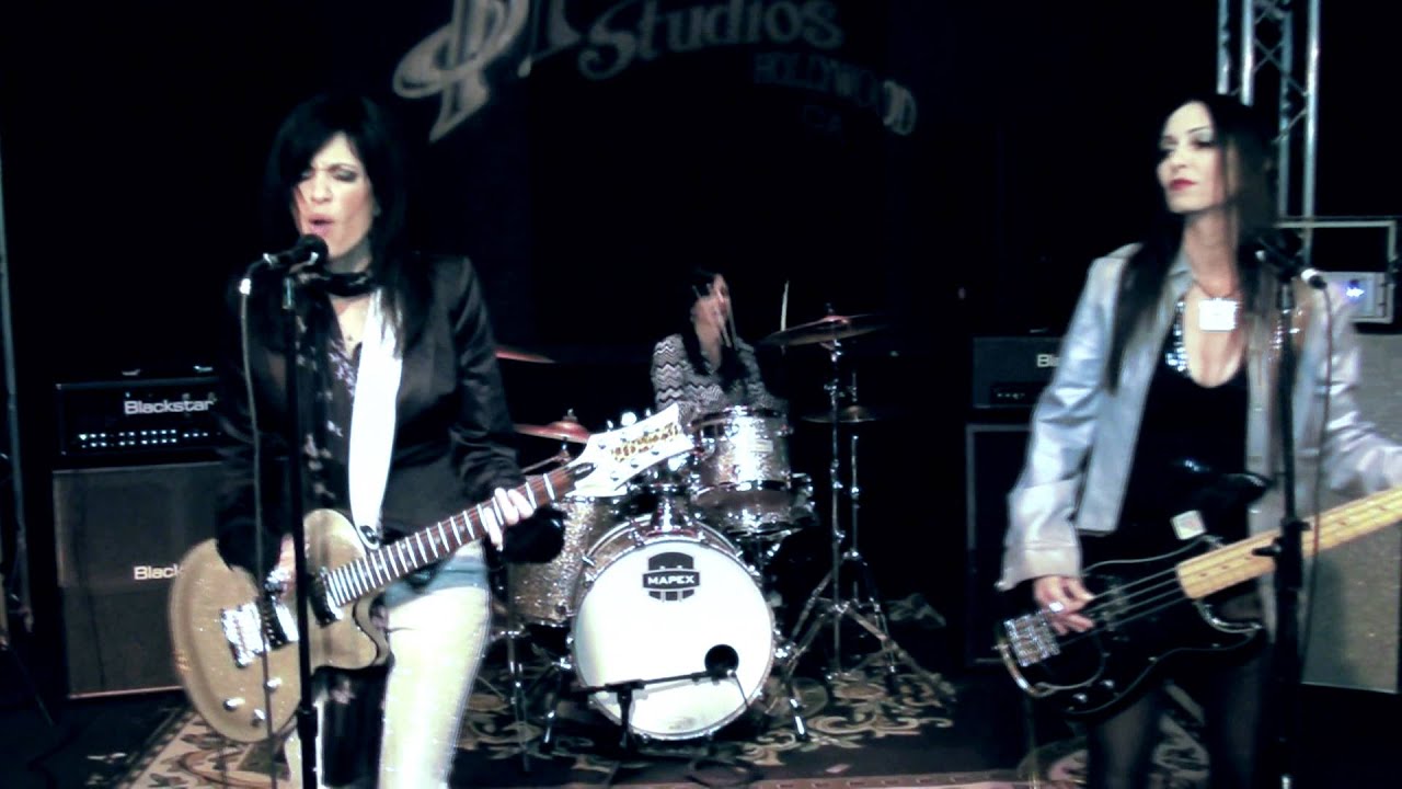 Billy Squier - My Kinda Lover - Performed by Alternachicks