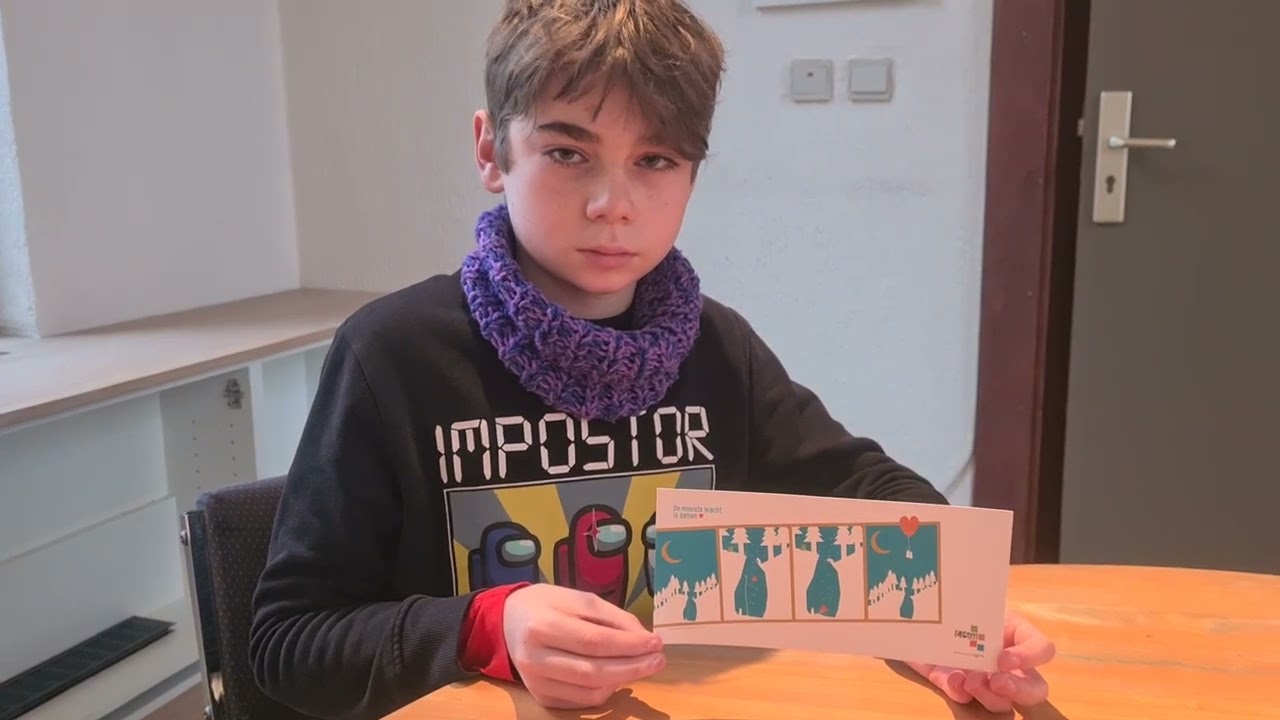 Robin ontwerpt een kerstkaart