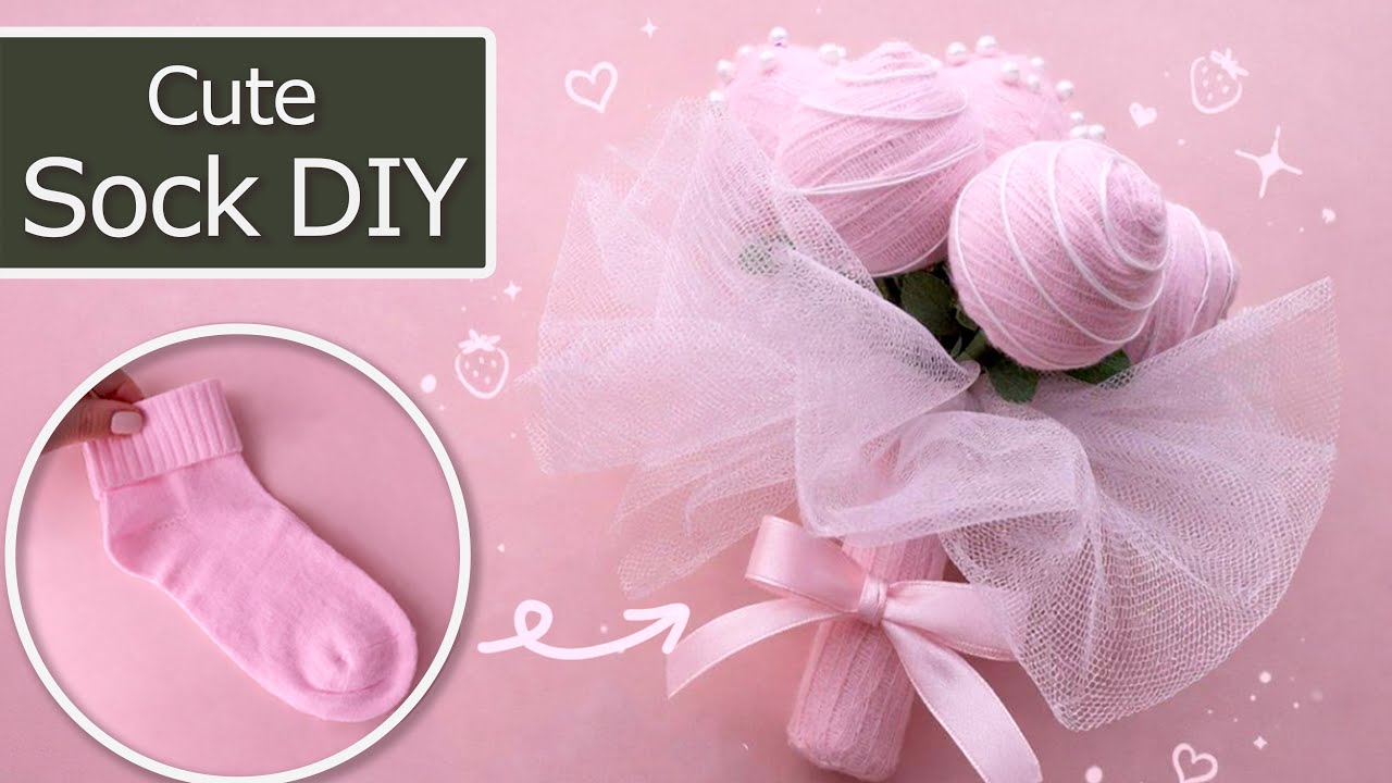 Cute Sock DIY | Gift Idea from a Sock 🎀🍓