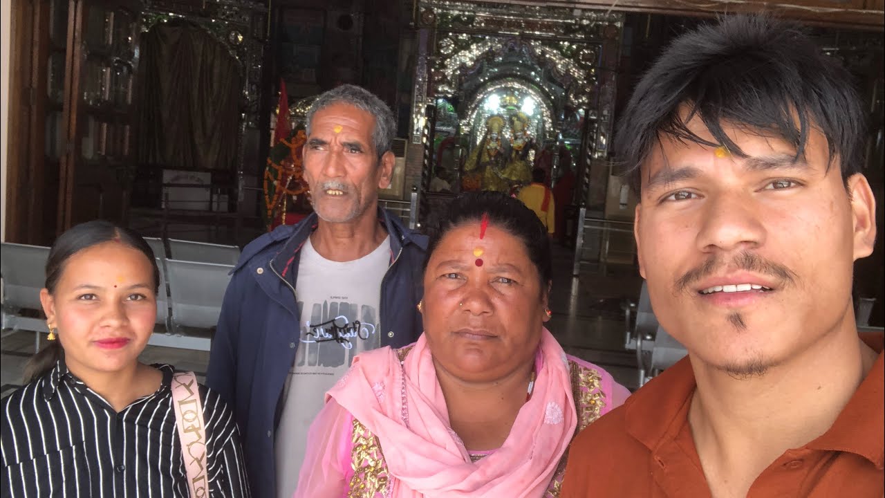 Vikey vie  family Sanga Mandir Ma Darsan Gariyou 🙏