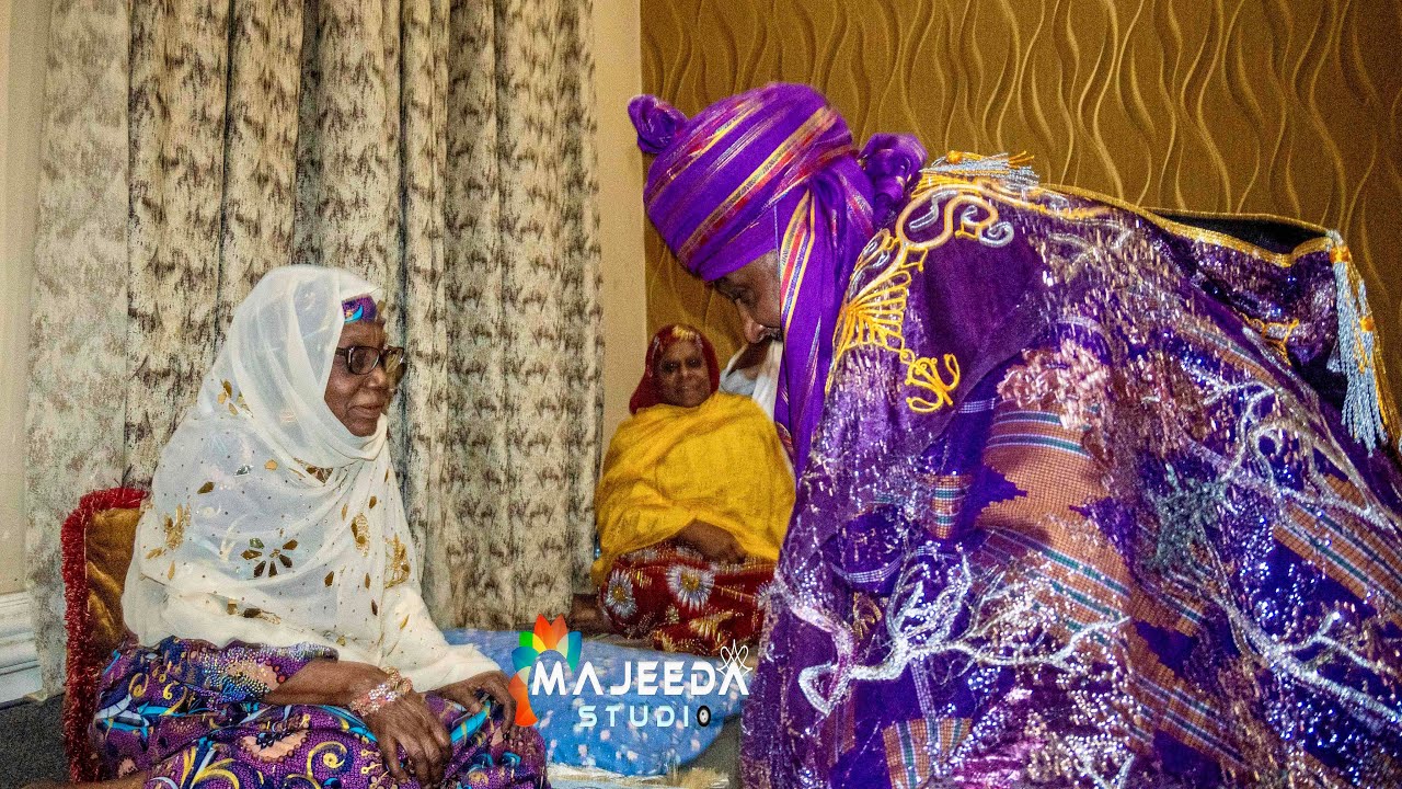 Mai martaba sarkin kano Muhammad sanusi II yayiwa mai babban daki Barka da shan ruwa yau 10 ga Ramad