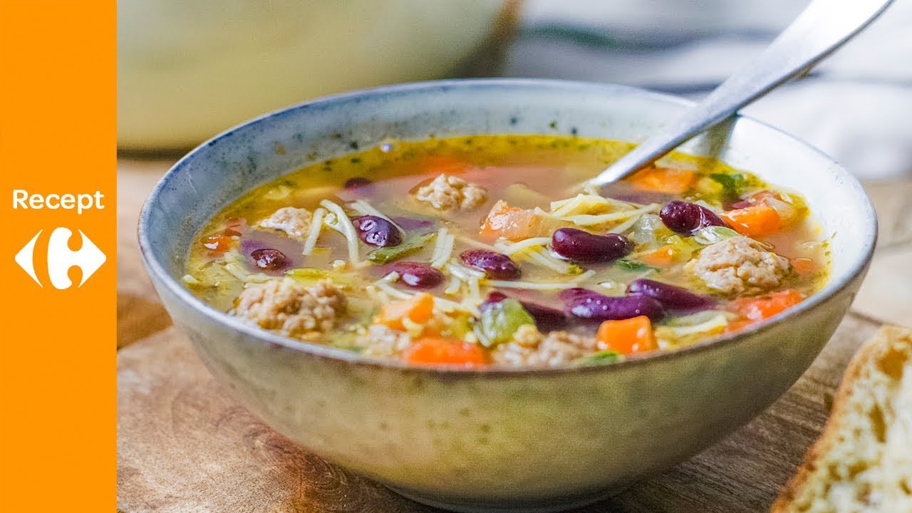 Hartverwarmende soep met balletjes en vermicelli