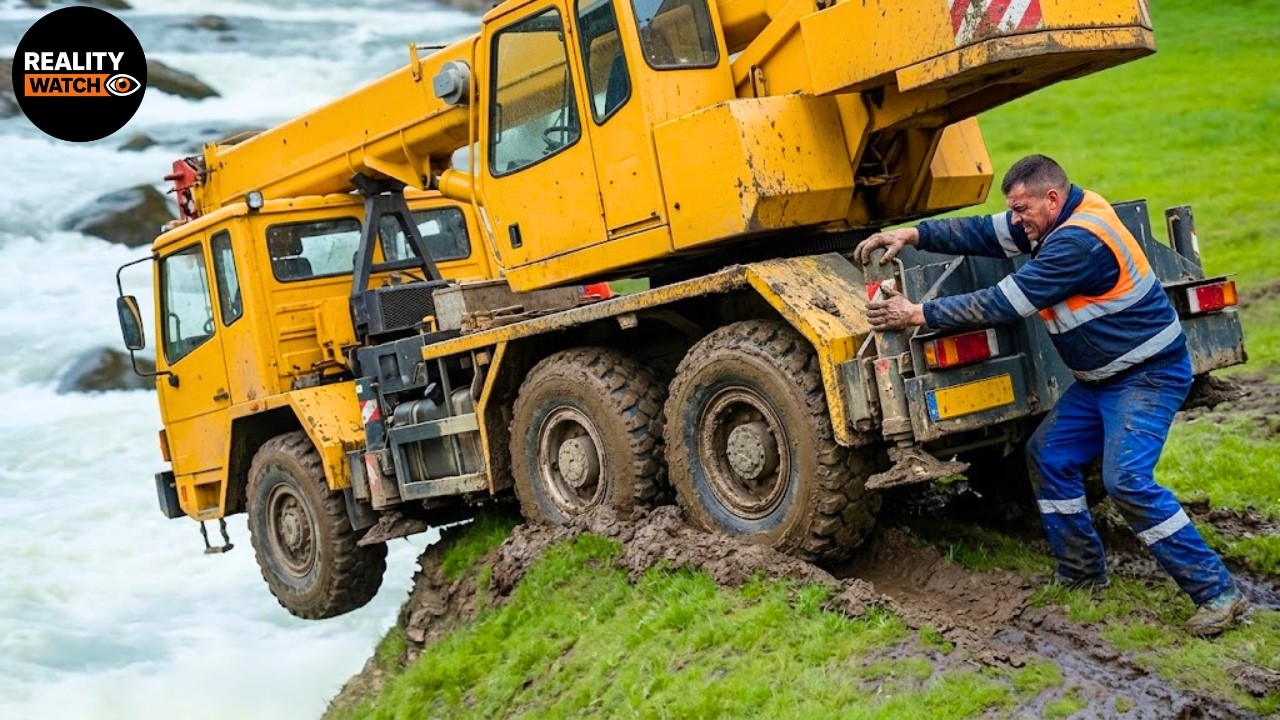 Most Ridiculous Worker Mistakes Caught on Camera | Heavy Equipment Fails That Hit Different