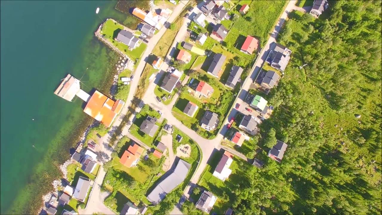 Gryllefjord i sola