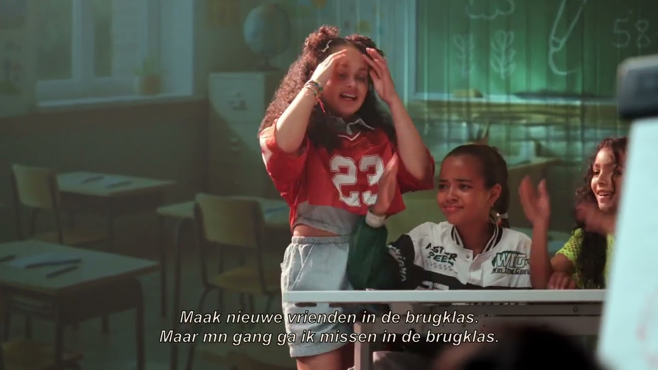 Brugklas (Act 2 - 'T Dak Eraf!) Global Dance Centre All Stars x Club Mumego