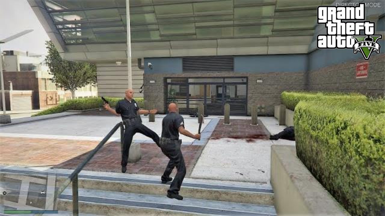 GTA 5 - ROGUE POLICE OFFICER'S FIVE STAR COP BATTLE AT THE POLICE STATION! (GTA V Funny Moment)