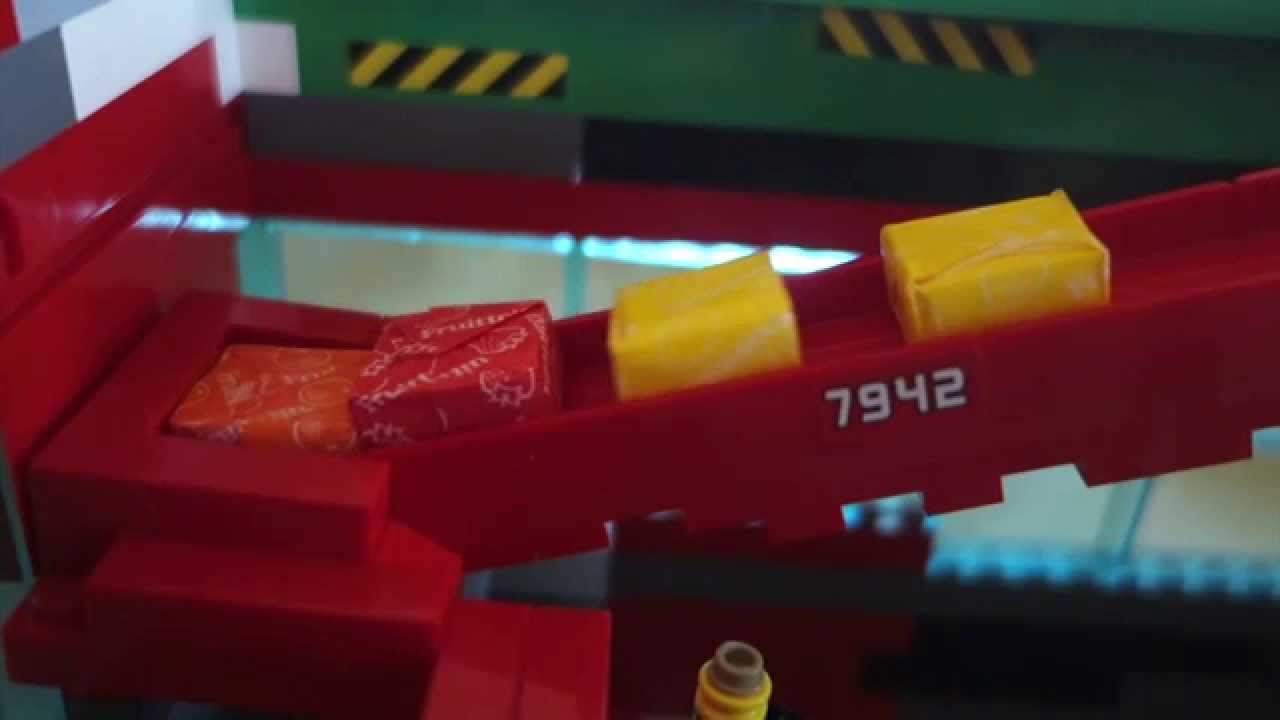 Sno3pr, a Lego Mindstorms Ev3 Candy Vending Machine