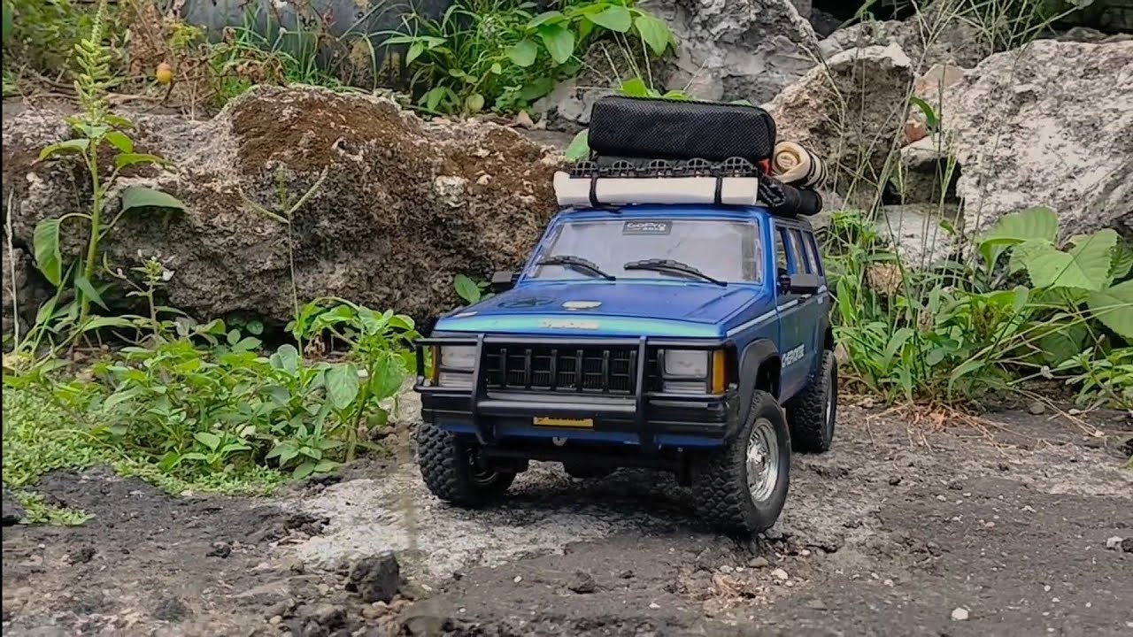 RC Jeep Cherokee MN78 trail offroad with real sound engine module 