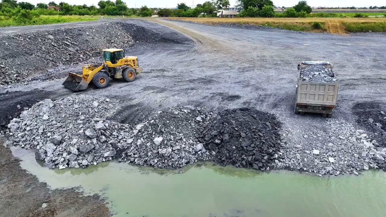 EP05,Development projects in the lake For Using Stones Power SHANTUI DH17 Cleaning, Heavy Machinery