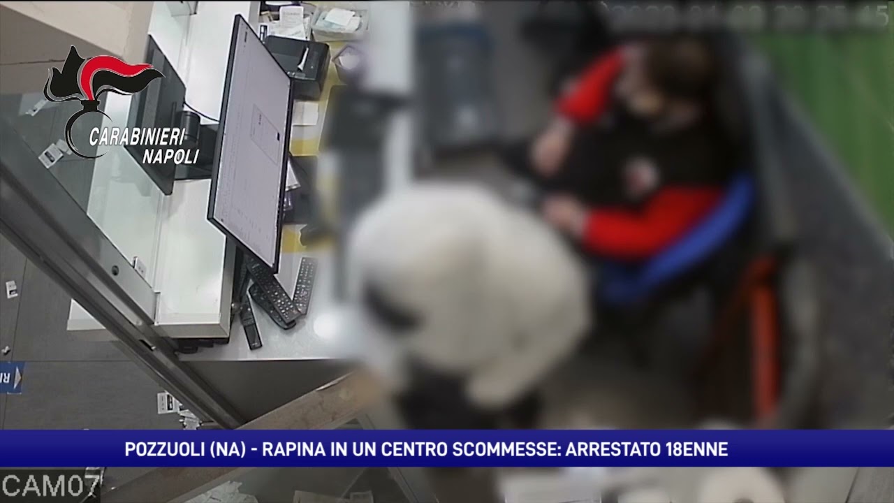 Rapina il centro scommesse con coltello, 18enne in manette