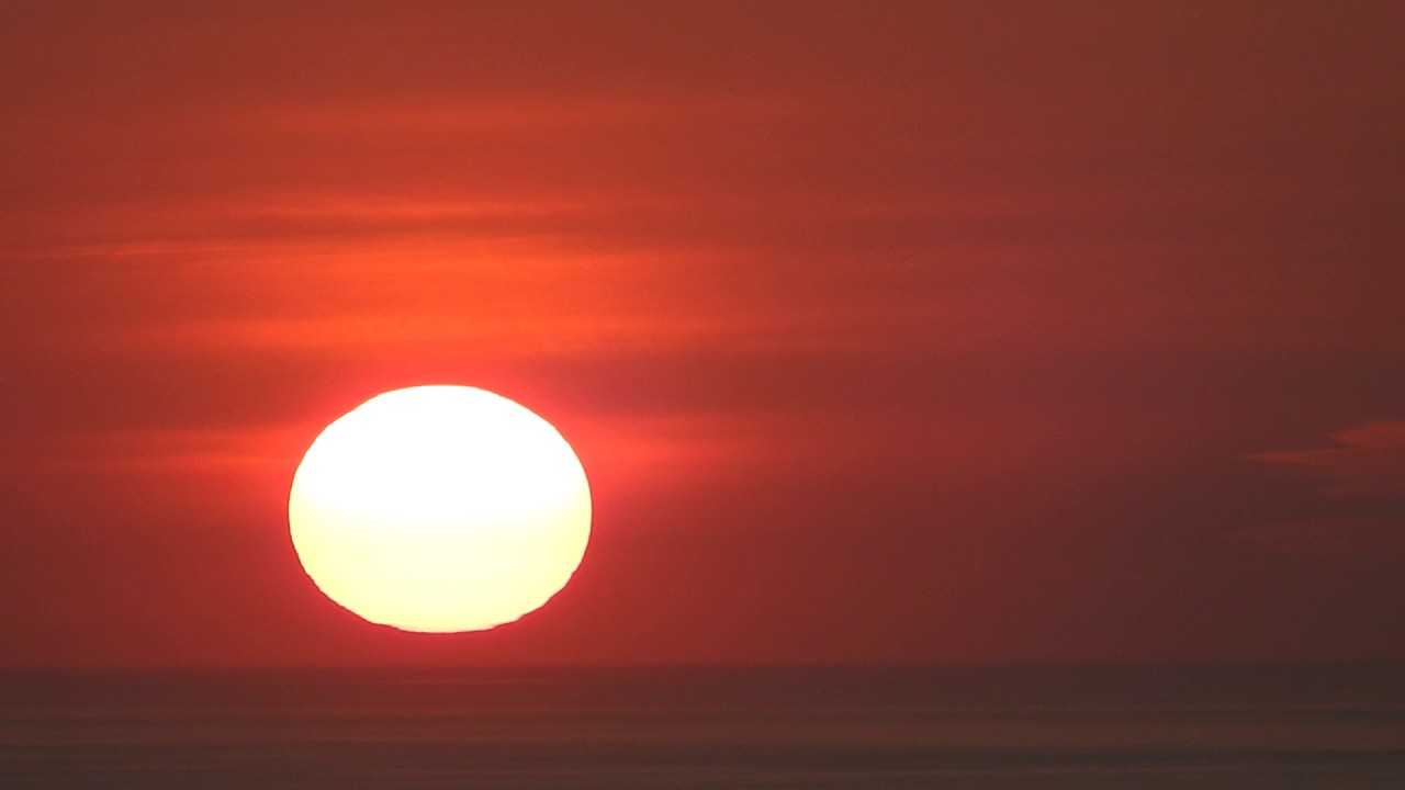 Zoomed Sunset Video #4. Filmed Minehead, England. April 2025.
