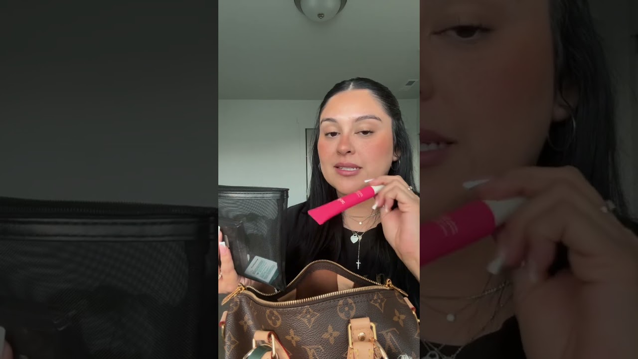 What’s in my Louis Vuitton speedyb 25 
