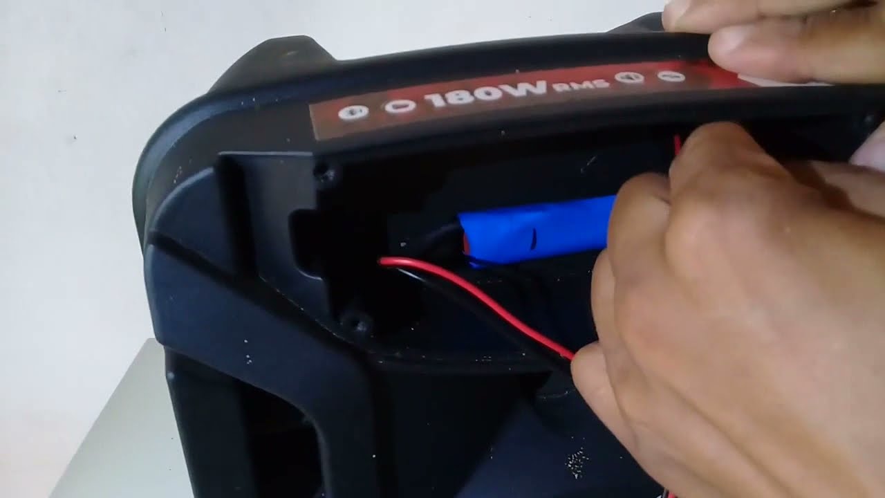 como fazer a bateria da sua caixa de som durar mais (troca ou adição de bateria na caixinha)