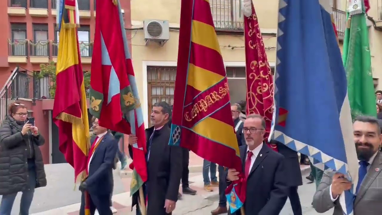 Subida banderas al Cabildo 2024. Comparsa Garibaldinos de Sax (26-12-2024)