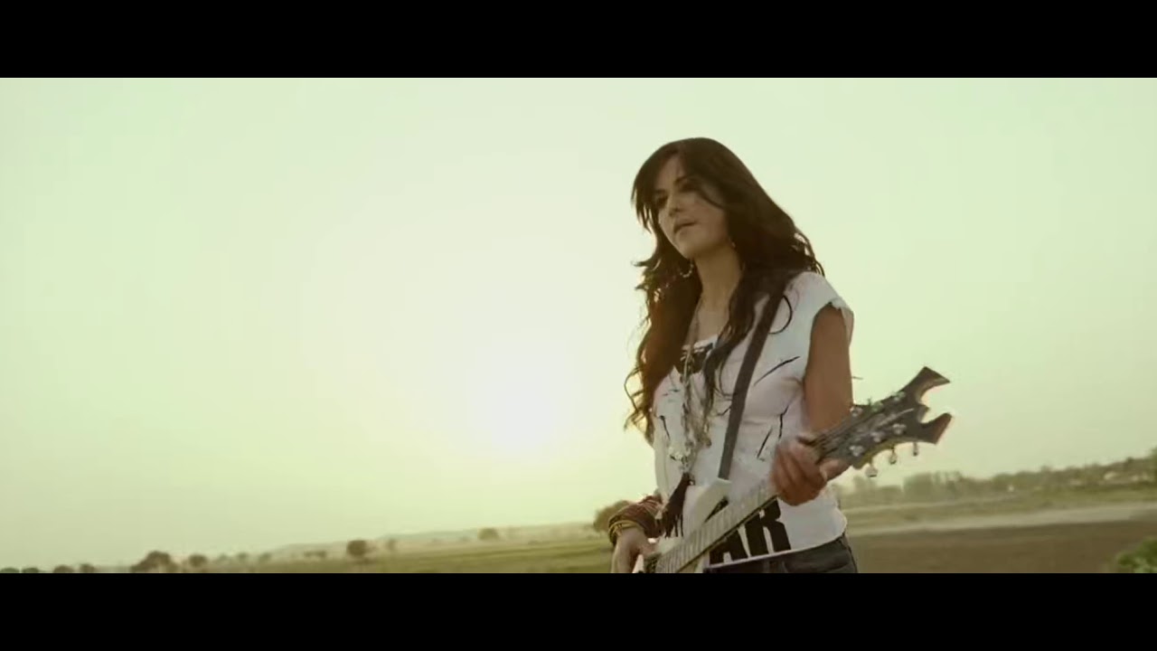Choomantar remix whatsapp status- mere brother ki dulhan-