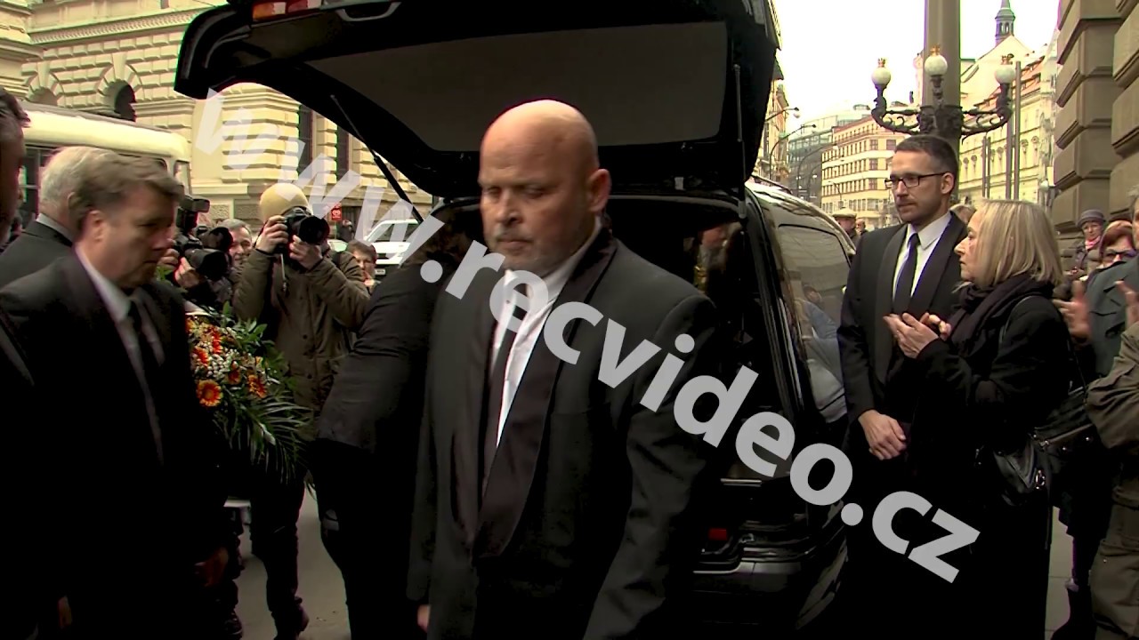ČR - Praha - kultura - Národní divadlo - Luděk Munzar - herec - pohřeb - pieta - rakev