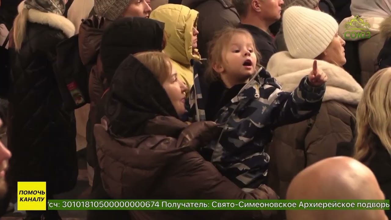 Божественная литургия в Казанском кафедральном соборе Северной столицы