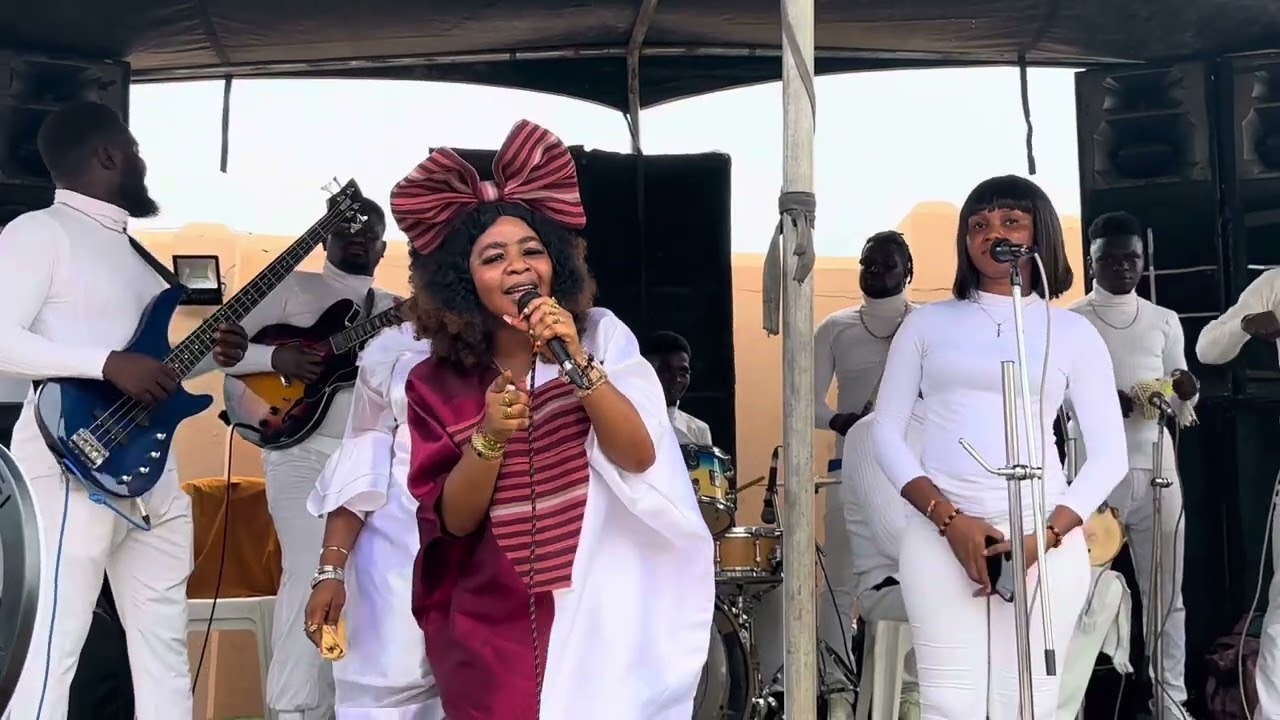 OYINLOMO Diamond live at Ijebu Igbo