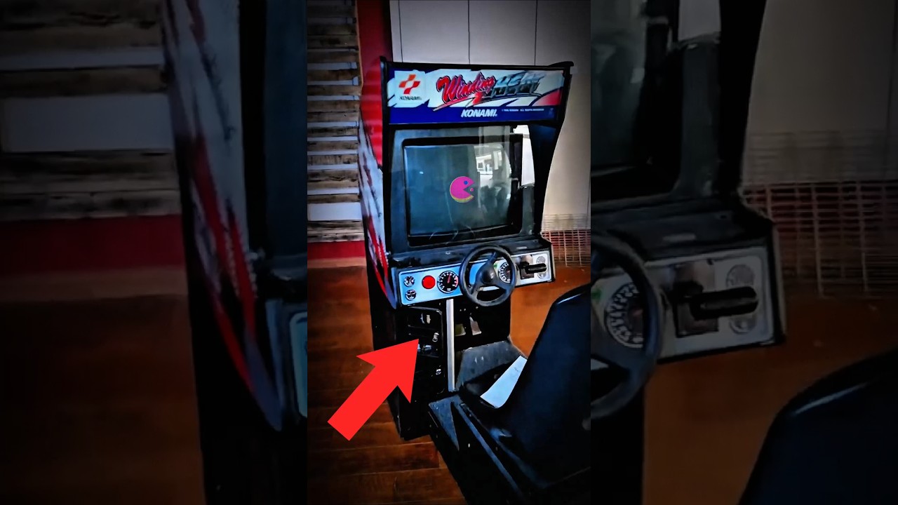 They found an arcade from an abandoned mall #horrorstories #abandoned #walmart