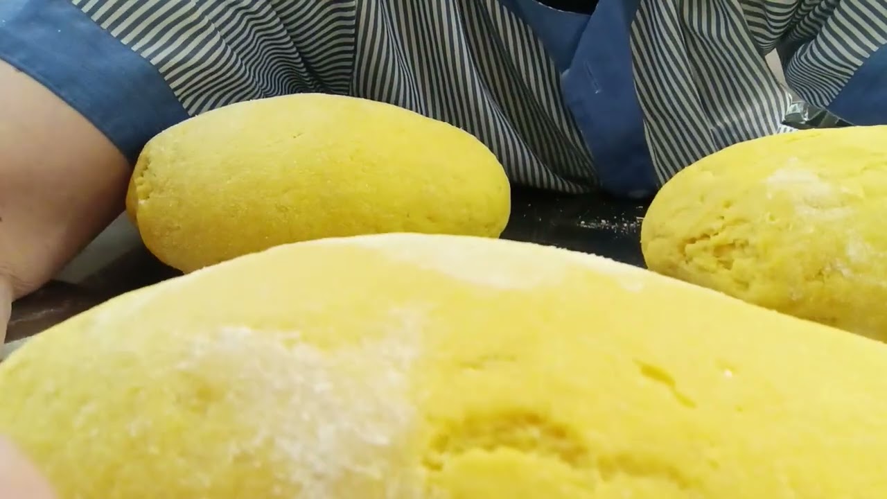 Tortelli o pappardelle?Colore giallo canarino 😃