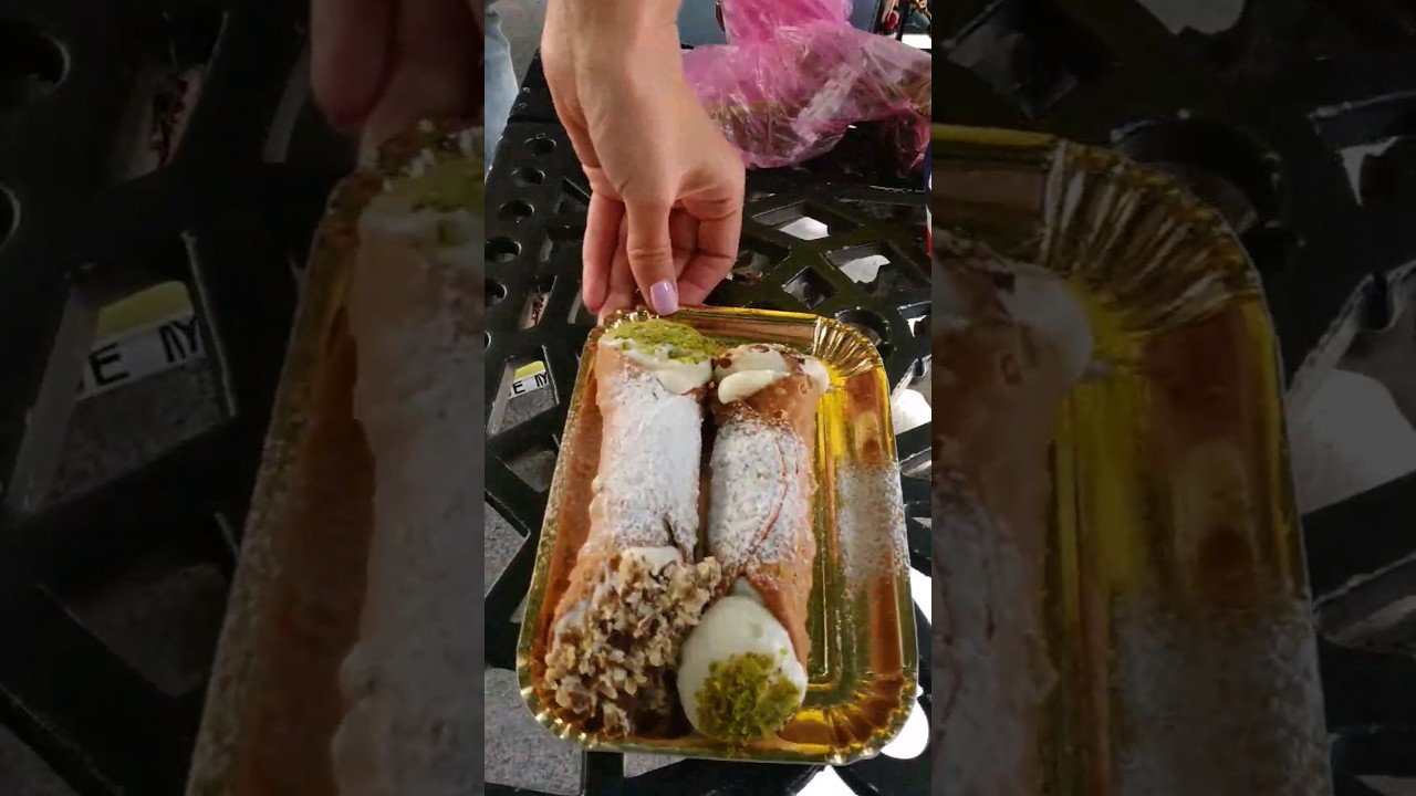 Cannoli siciliani, Favara, Italy, Italia, Sicilia, Sicily, travel, trip, adventure, Agrigento, food