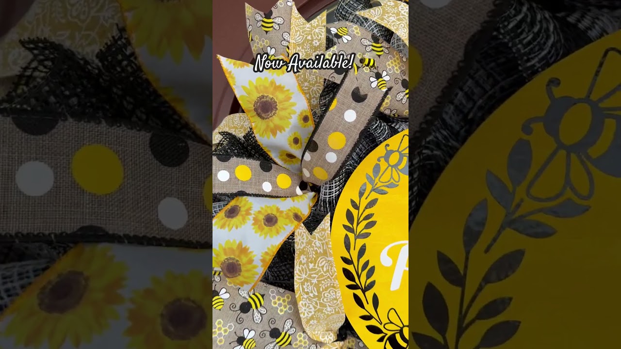 Personalized Wreaths Now Available! #bees #bee #personalizedgifts #yellow #wreath #gifts #homedecor