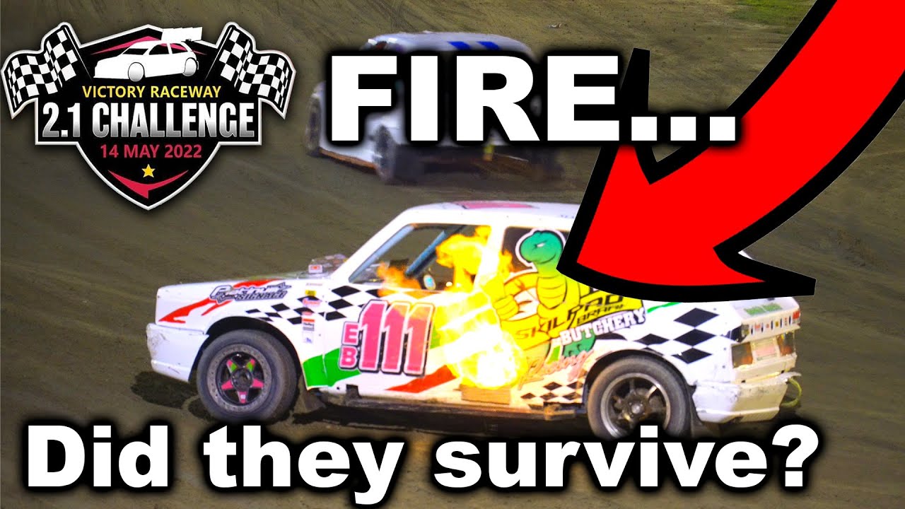 Car on FIRE and multiple crashes - Dirt Oval Racing South Africa (Saturday Night Heroes)