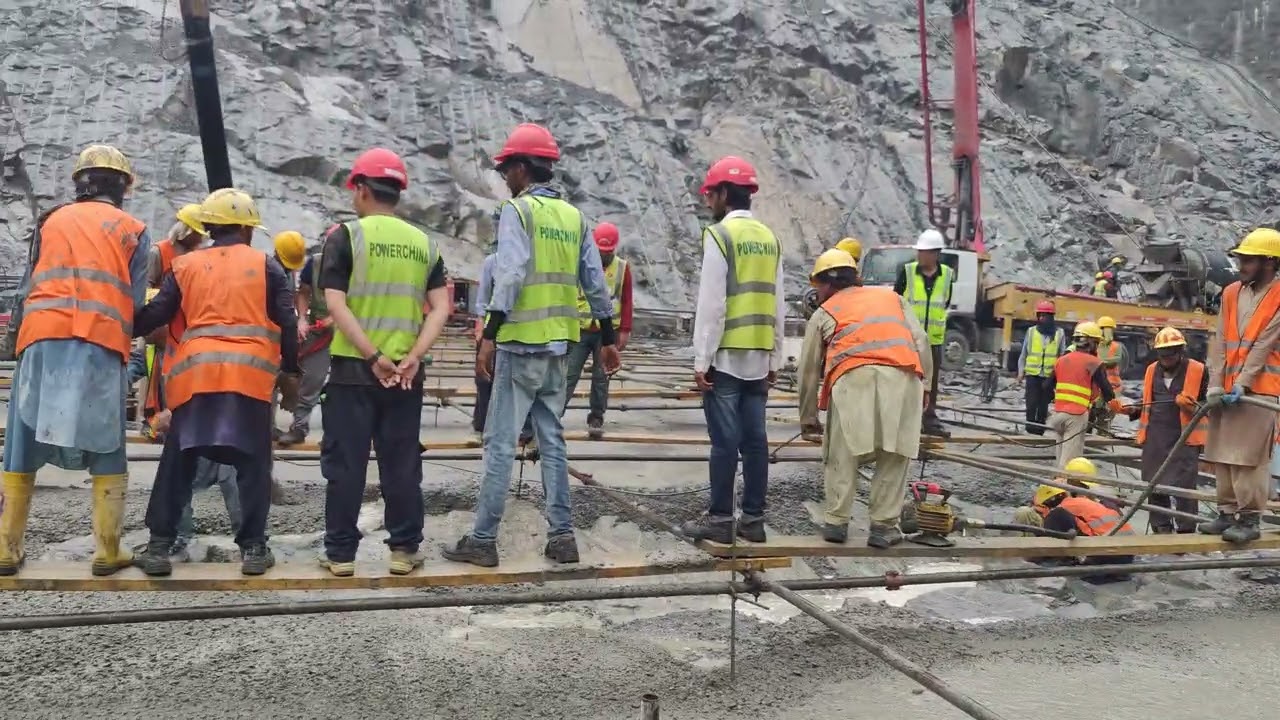 Dental concrete of world tallest Dam