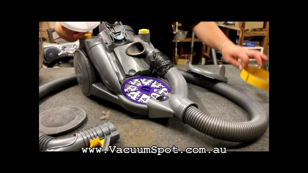 Замена фильтра в пылесосе Dyson DC08 без мешка для сбора пыли: как проверить и заменить фильтры.