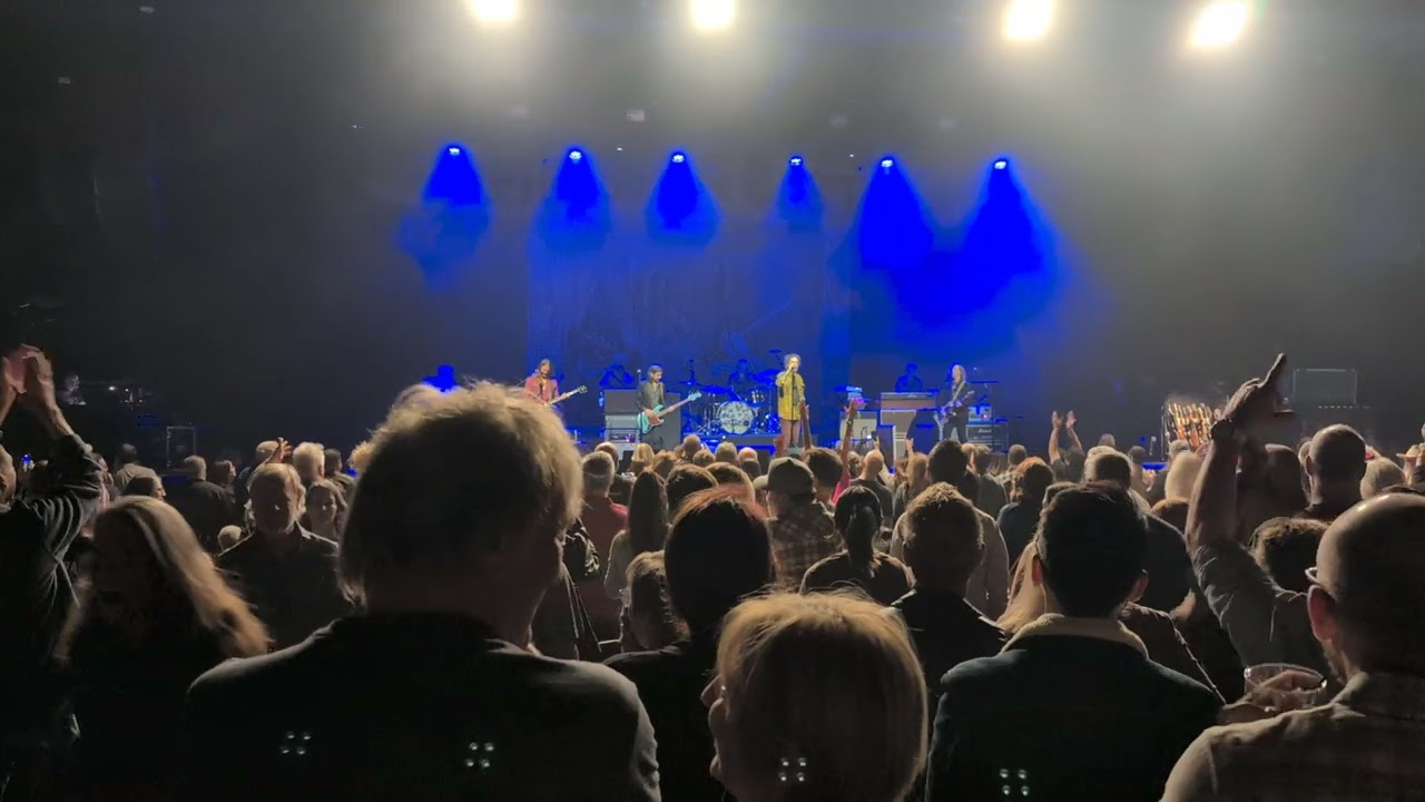 The Black Crowes Live, Chris puts security in their place! Fake Cops Rant! Indio, CA. 12/6/2024