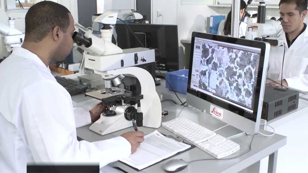 Upright Materials Microscope with LED Illumination Leica DM2700 M