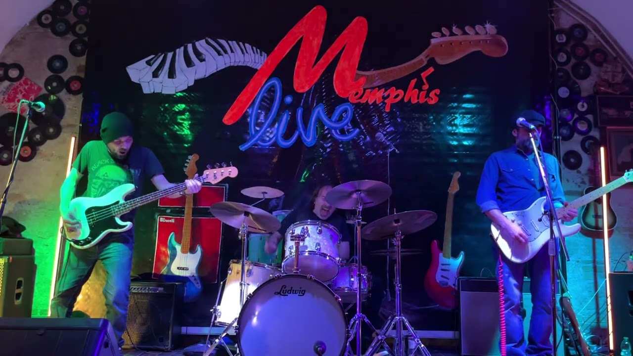 Rainbow Bridge - Manic Depression (Live at Memphis Pub Bernalda)