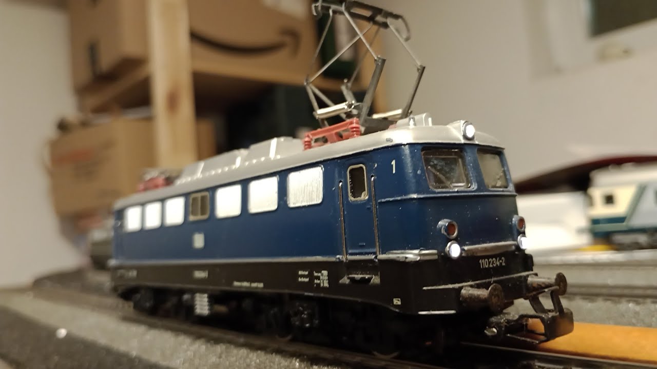 Lokportrait BR 110 von Märklin 3039