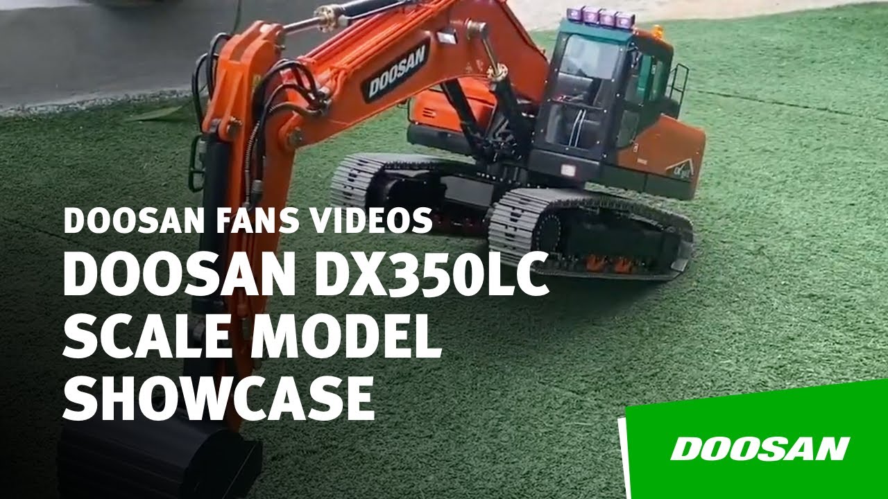 Doosan DX350LC Scale Model Showcase