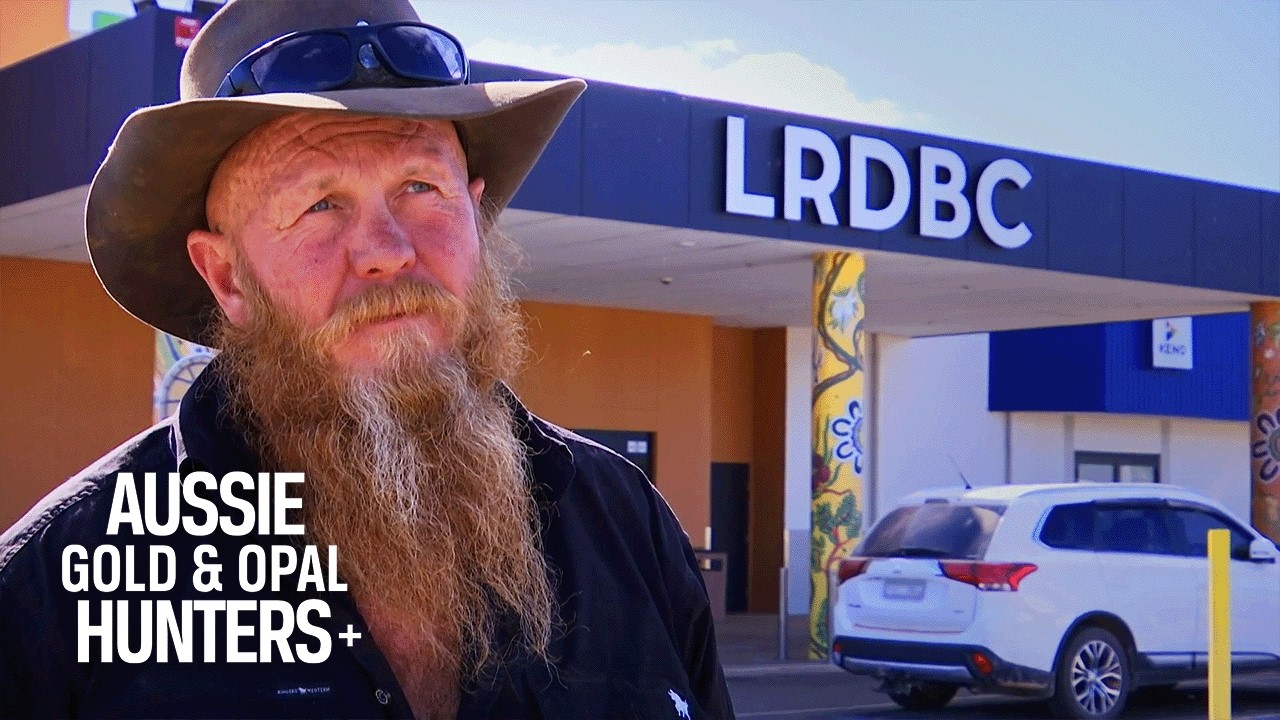 Australian Government Error SHUTS DOWN The Bushmen On Their $124,800 Season | Outback Opal Hunters