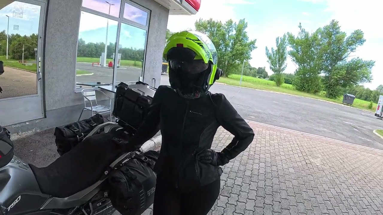 Mototrip SK-HU-SLO-ITA-AUT-CZ-SK  časť 2/10 (Hungary)