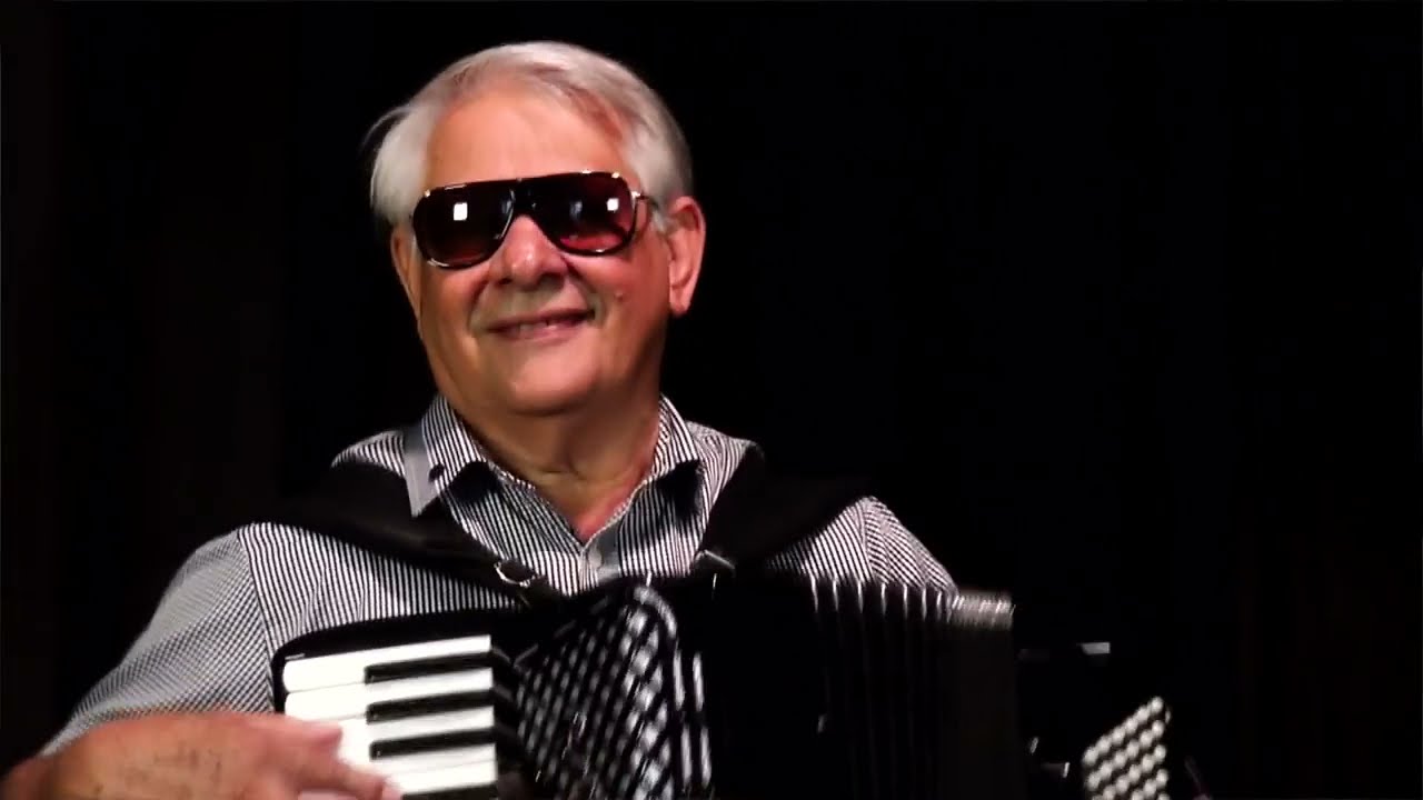 CRISTOV&Atilde;O FRADE - A SANFONA DO VEINHO