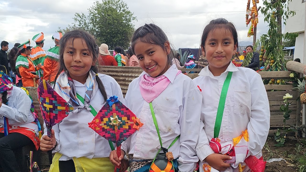 Intercambios de Disfraces Fiestas en Honor al Niño de Isinche 