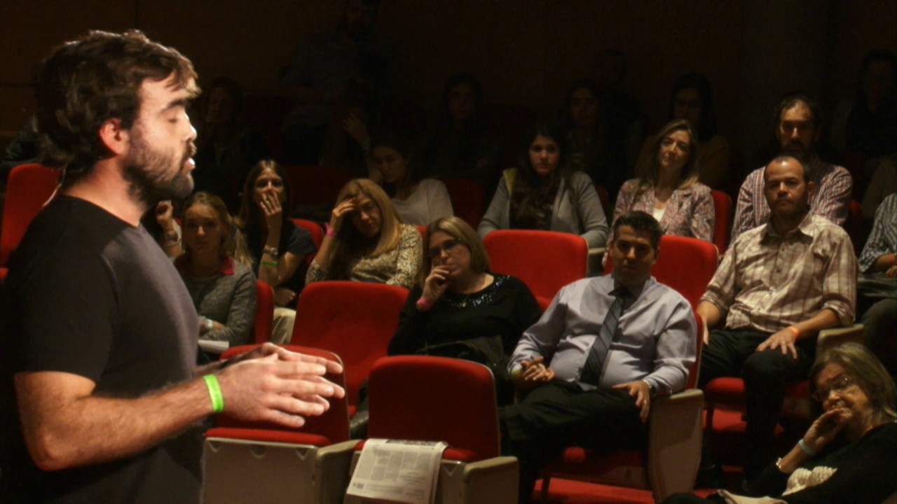 El mundo necesita más losers | Claudio Angrigiani | TEDxUCA