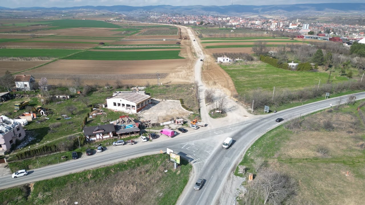 Brza saobraćajnica Novi Sad-Ruma - od petlje Irig-Ruma-Vrdnik do tunela kroz Frušku Goru-dron snimak
