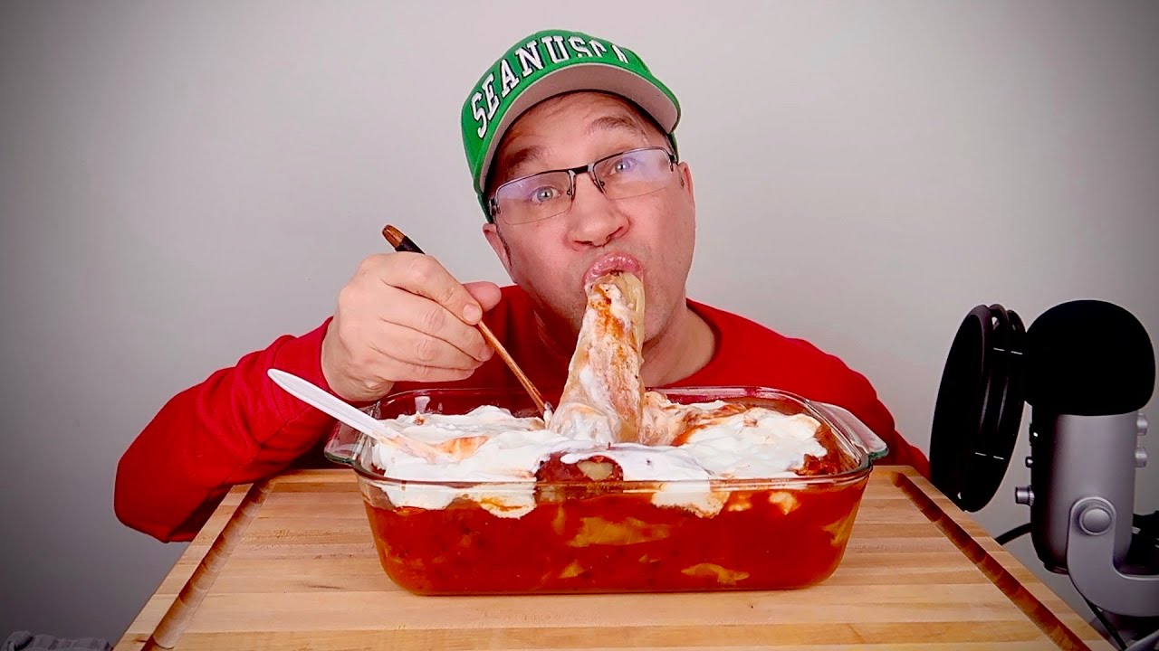 ASMR • Cabbage • Rolls • Feast ( eating sounds )