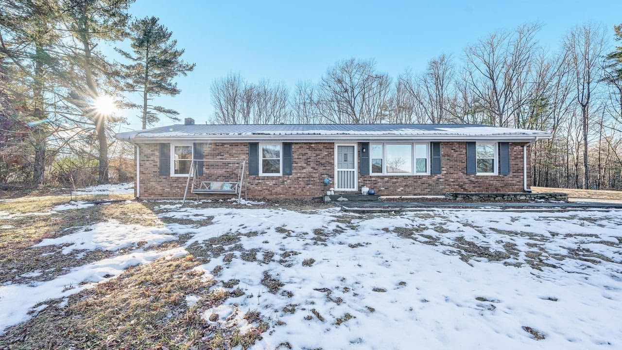 2211 Grassy Hill Rd, Rocky Mount, VA