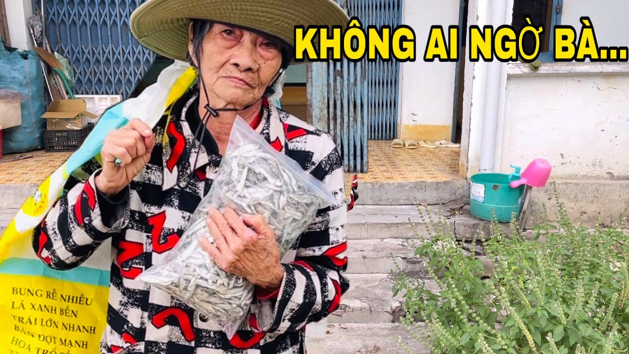 Không Ai Ngờ Bà Cụ Phải Sống Trong Trạm Xá Bỏ Hoang Suốt Nhiều Năm