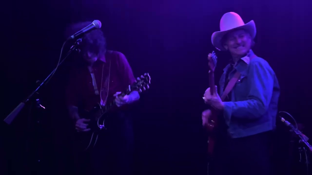 Eric Lindell - I Am So Into You - NYE (12/31/25-1/1/26) - Hopmonk Tavern - Sebastopol, CA 