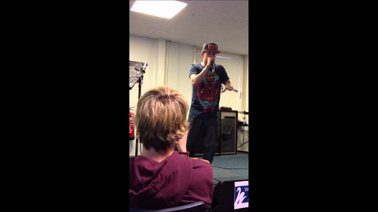 Reeps One Insane Beatbox at Weymouth College - FTNuk