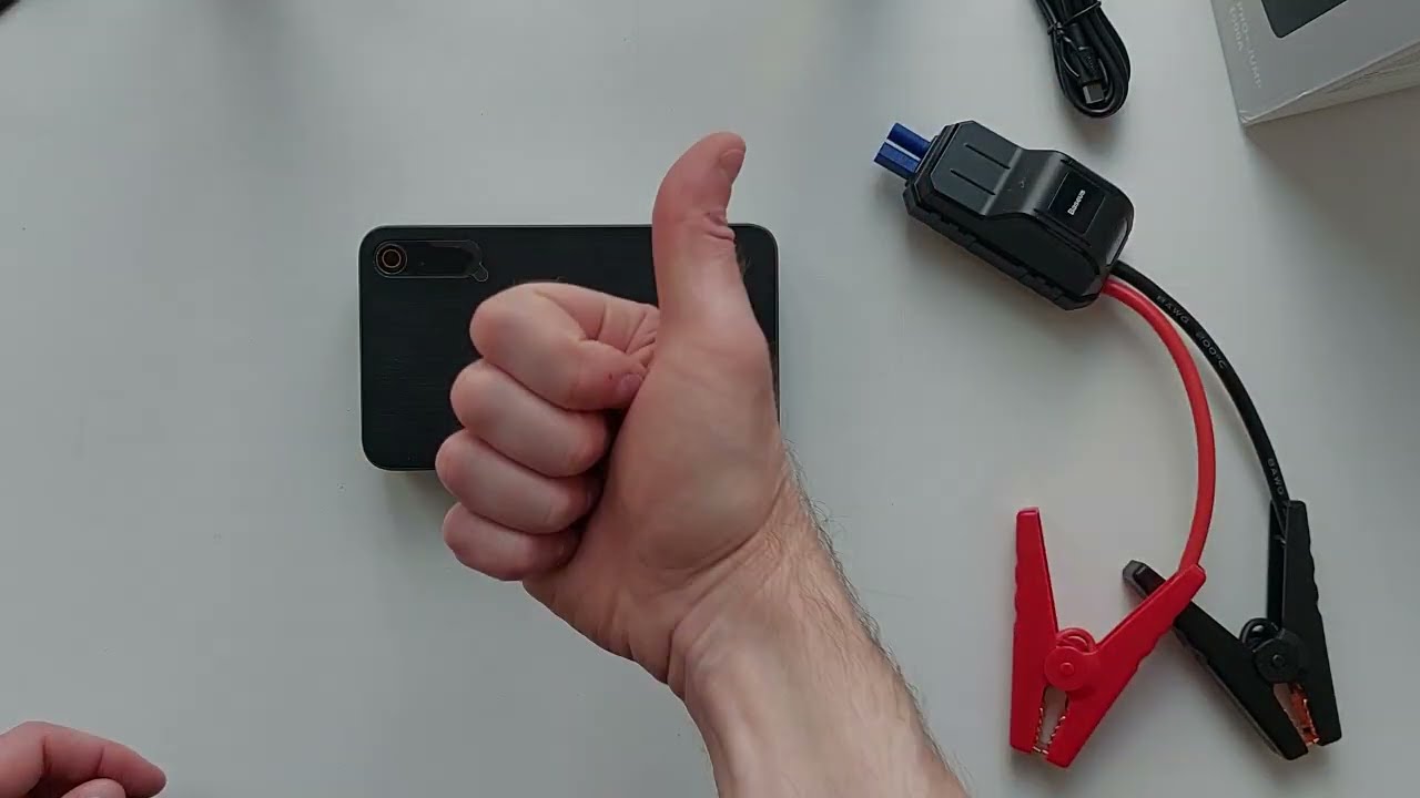 Пуско-зарядное устройство и мощный павербанк Baseus JumpStarter 1600A