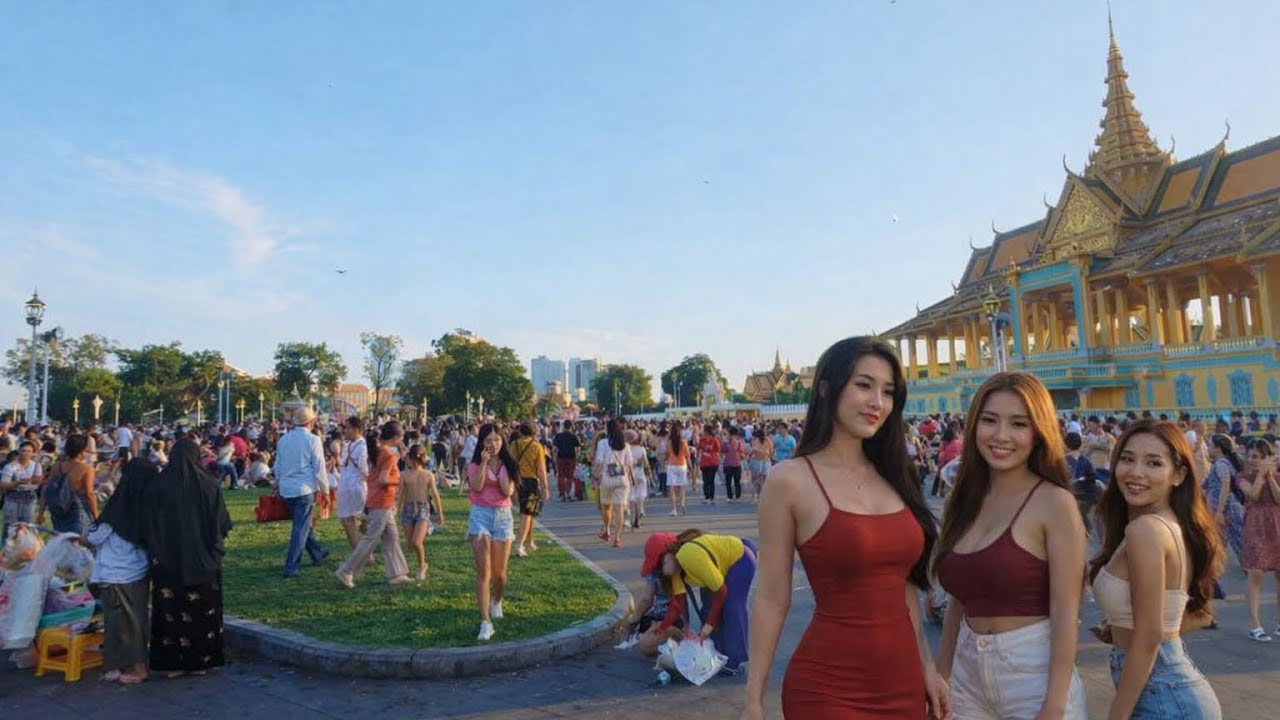 CHAKTOMUK Street Walk ROYAL PALACE (CAMBODIA) - Walk tour and Food 4K HDR/60fps